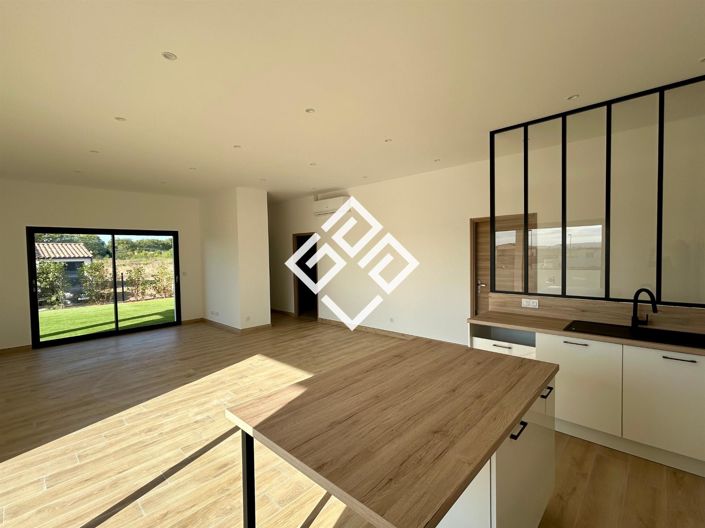 Image No.5-3 Bed House for sale