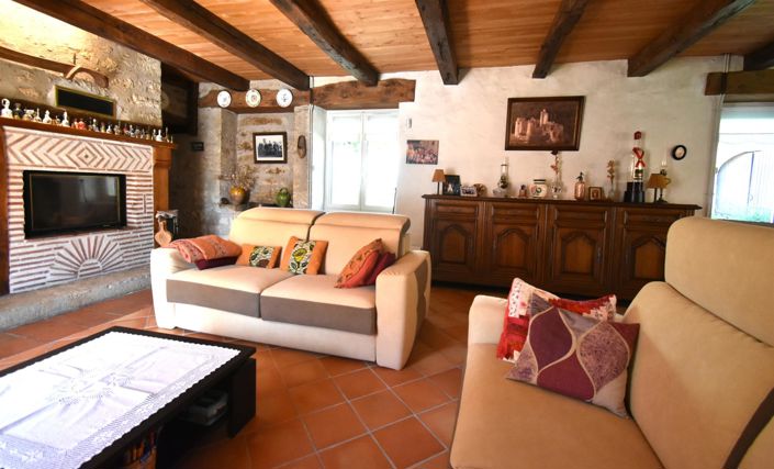 Image No.10-3 Bed House for sale