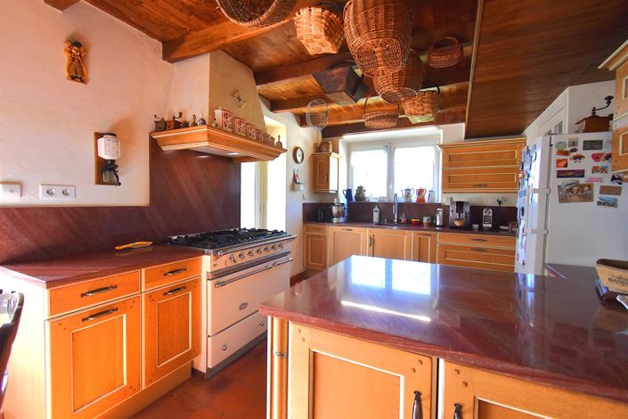 Image No.6-3 Bed House for sale