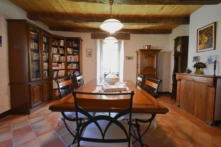 Image No.8-3 Bed House for sale