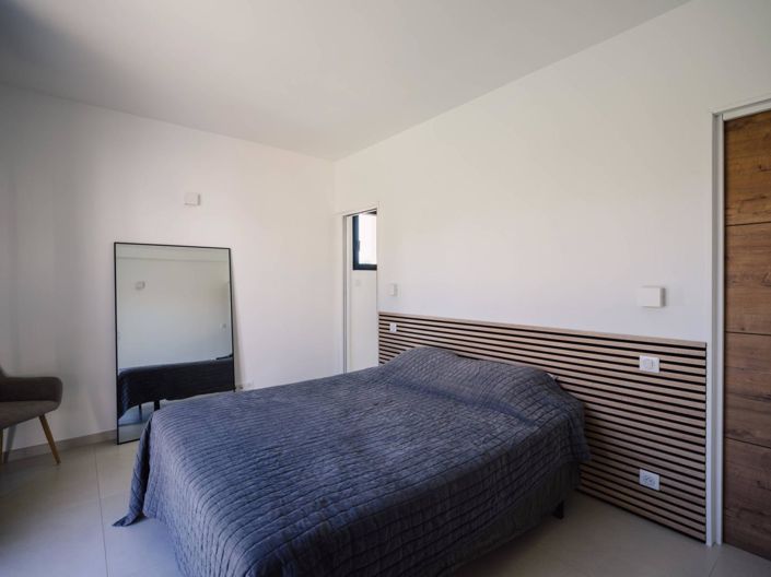 Image No.6-4 Bed House for sale