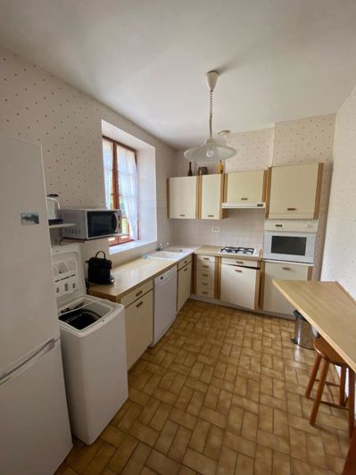 Image No.10-3 Bed House for sale