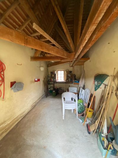 Image No.11-3 Bed House for sale