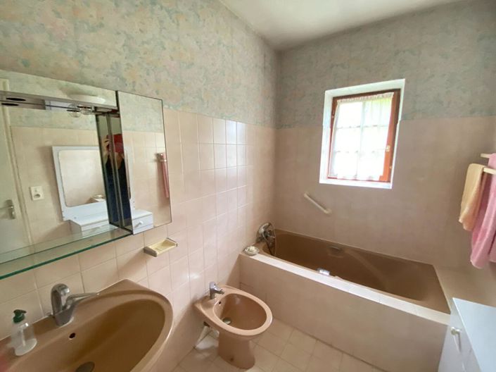 Image No.17-3 Bed House for sale