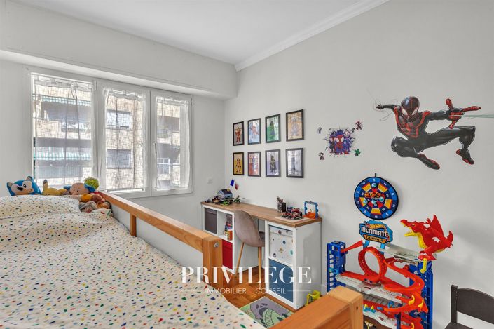 Image No.22-3 Bed Apartment for sale