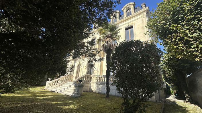 Image No.19-7 Bed House for sale