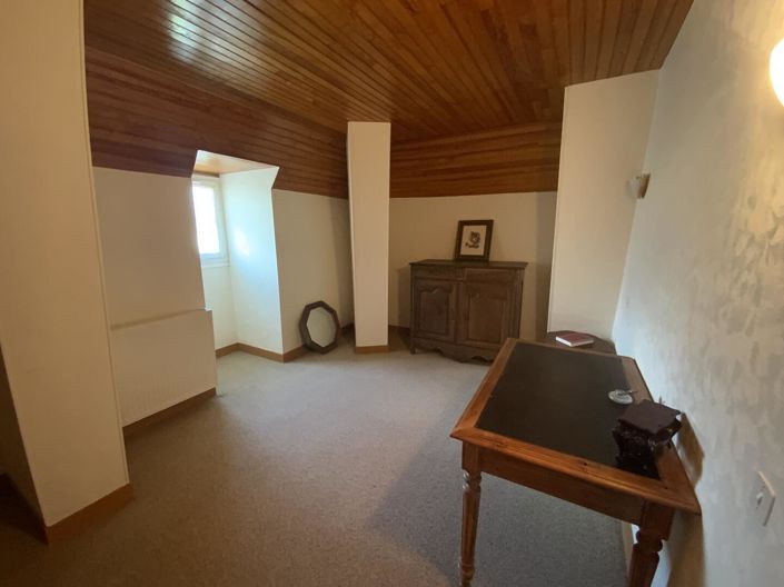 Image No.13-4 Bed House for sale