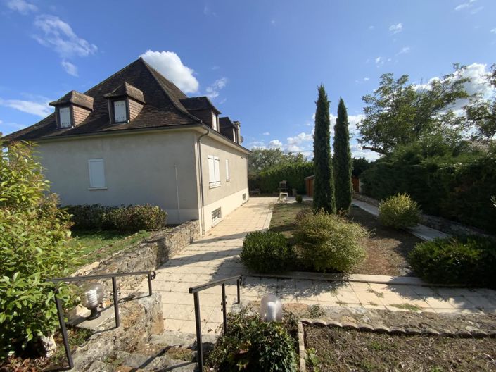 Image No.20-4 Bed House for sale