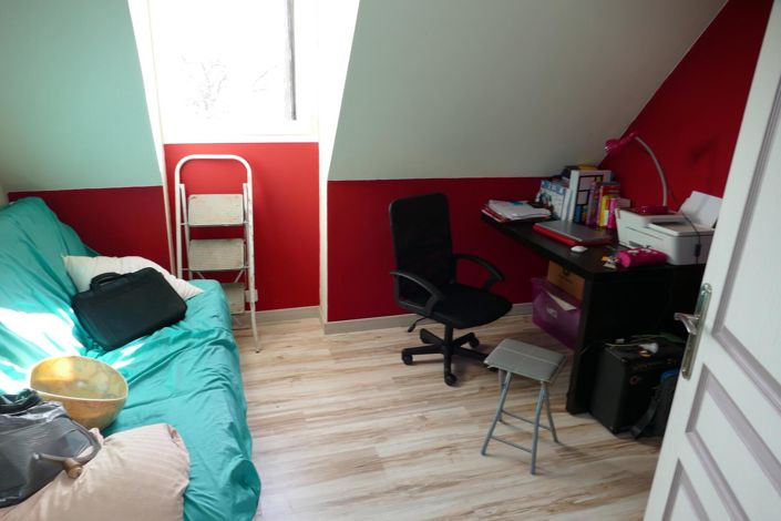 Image No.15-5 Bed House for sale