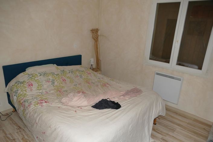 Image No.7-5 Bed House for sale