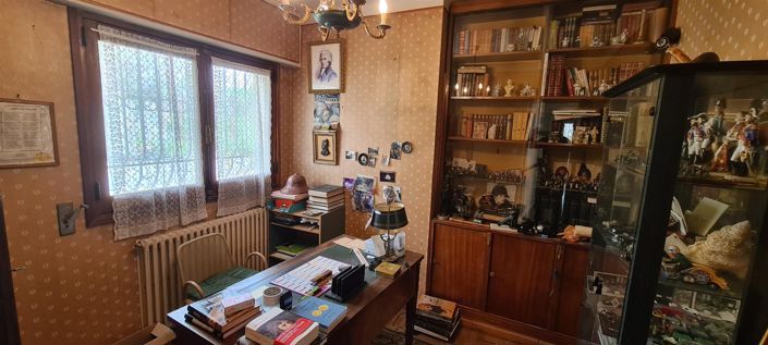 Image No.10-5 Bed House for sale