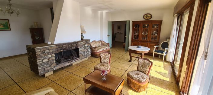 Image No.12-5 Bed House for sale