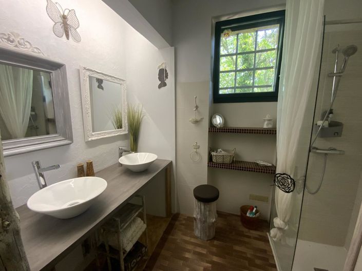 Image No.16-4 Bed House for sale