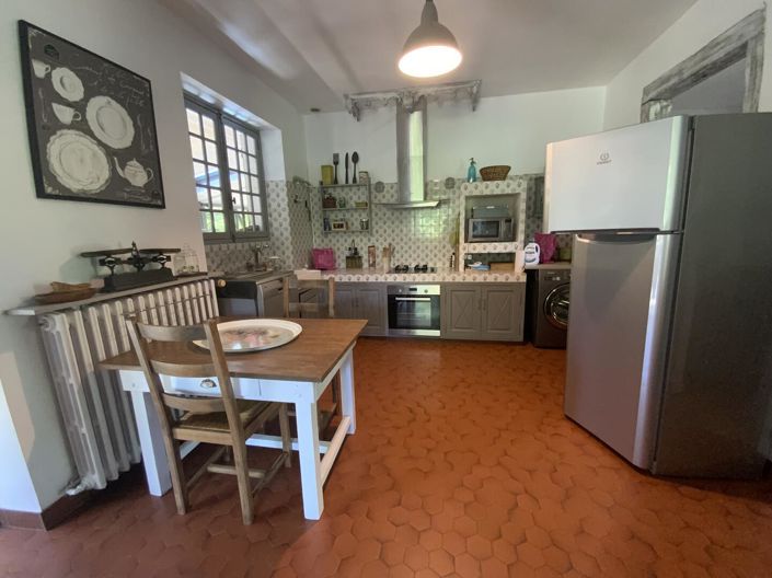 Image No.7-4 Bed House for sale