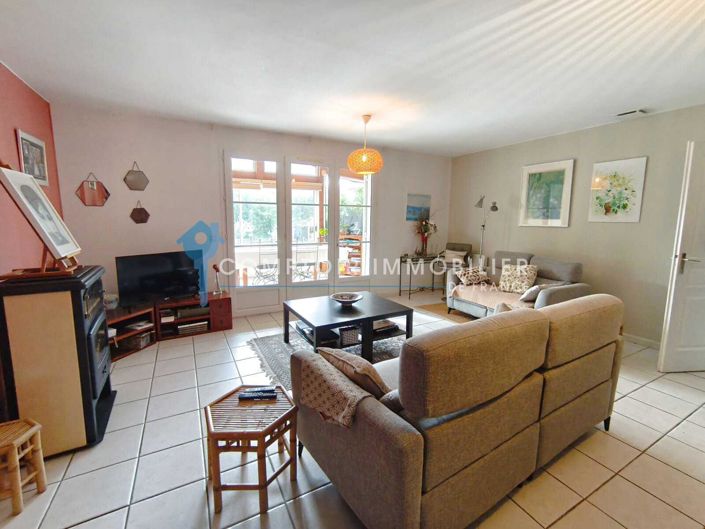 Image No.5-3 Bed House for sale