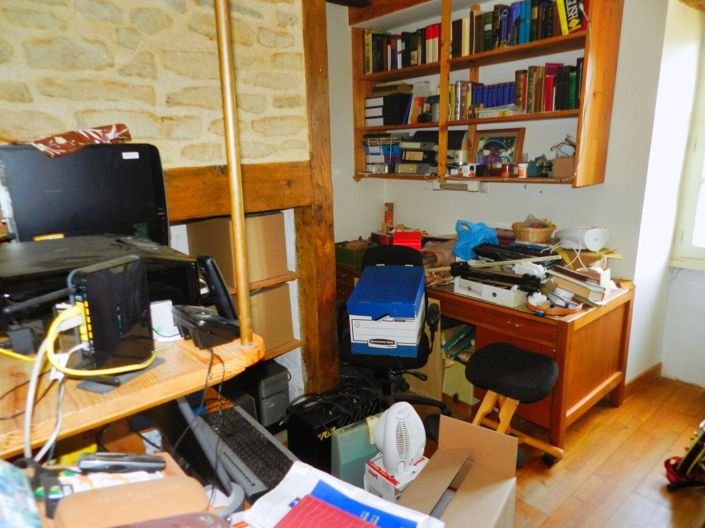 Image No.20-5 Bed House for sale