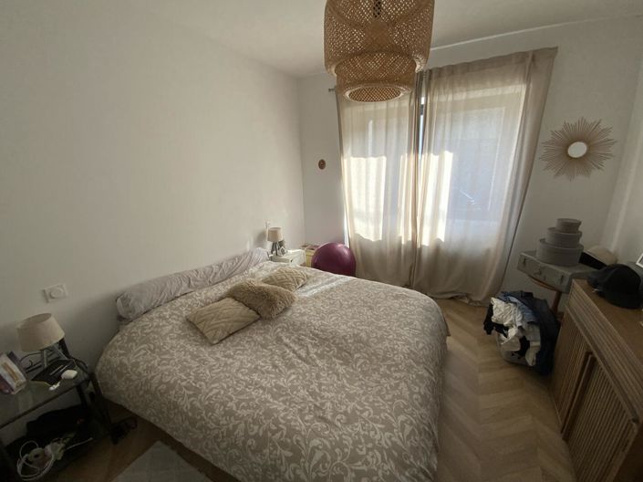 Image No.11-5 Bed House for sale