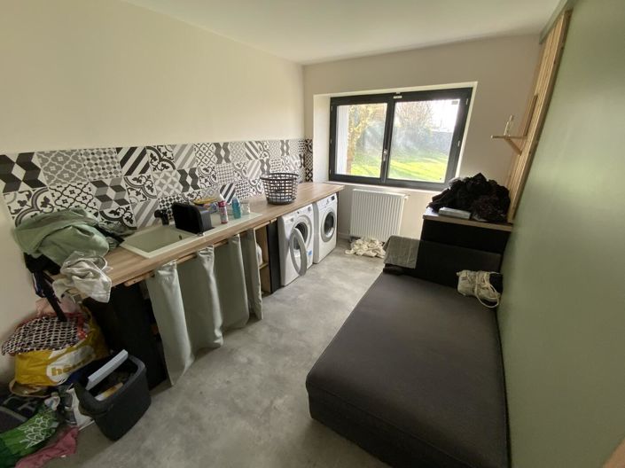 Image No.18-5 Bed House for sale