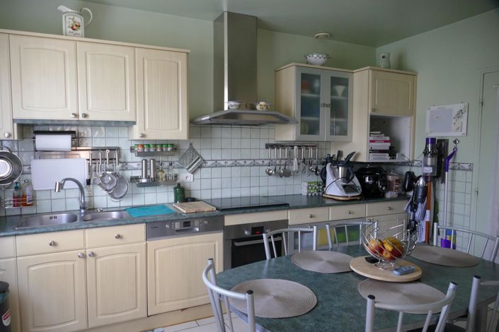 Image No.10-4 Bed House for sale