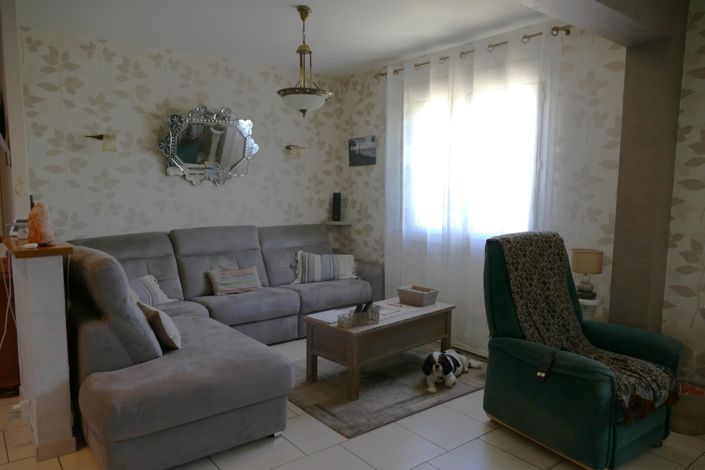 Image No.16-4 Bed House for sale