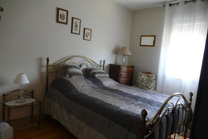 Image No.17-4 Bed House for sale