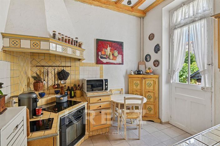 Image No.11-6 Bed House for sale