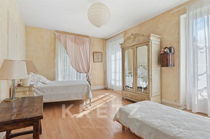 Image No.14-6 Bed House for sale