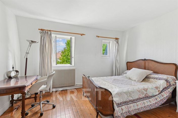 Image No.16-6 Bed House for sale