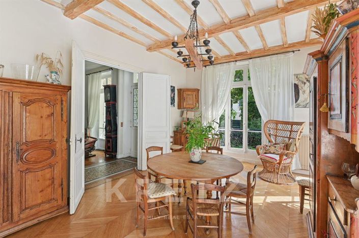 Image No.5-6 Bed House for sale