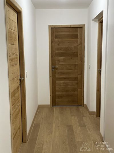 Image No.13-3 Bed House for sale