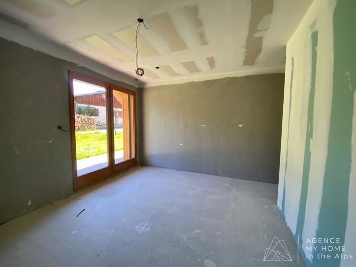 Image No.20-3 Bed House for sale