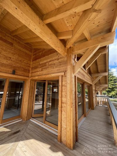 Image No.9-3 Bed House for sale