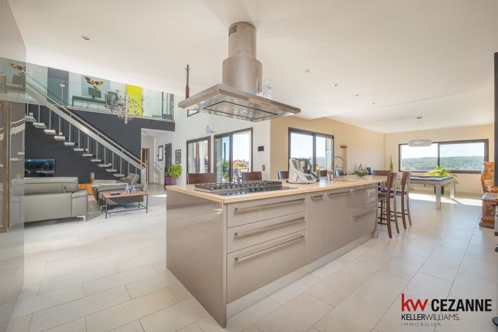 Image No.13-4 Bed House for sale