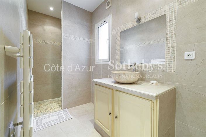 Image No.13-4 Bed House for sale