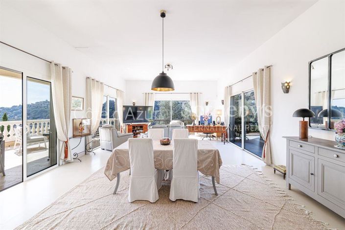 Image No.3-4 Bed House for sale