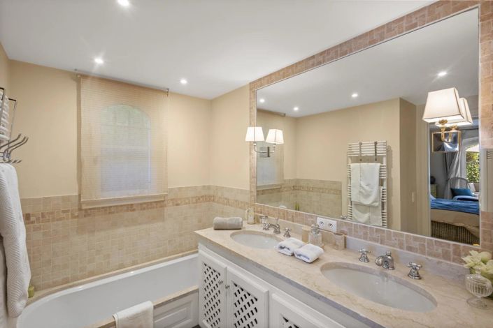 Image No.14-House for sale