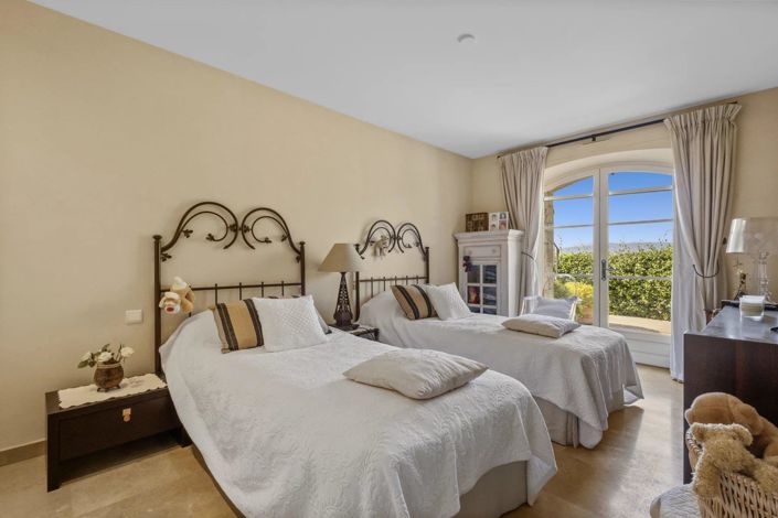 Image No.16-House for sale