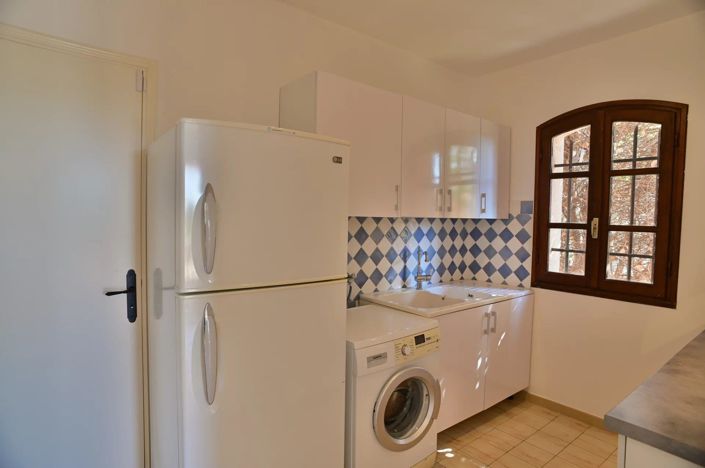 Image No.15-3 Bed House for sale