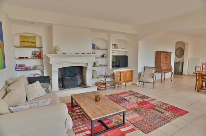 Image No.6-3 Bed House for sale