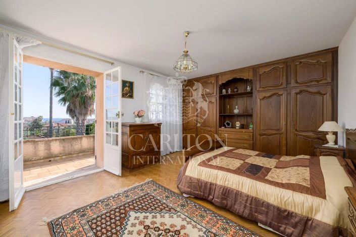 Image No.10-Maison de 4 chambres à vendre à Golfe Juan