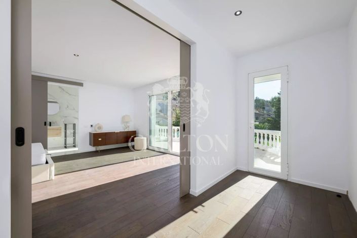 Image No.12-4 Bed House for sale