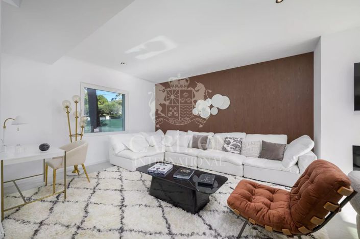 Image No.7-4 Bed House for sale