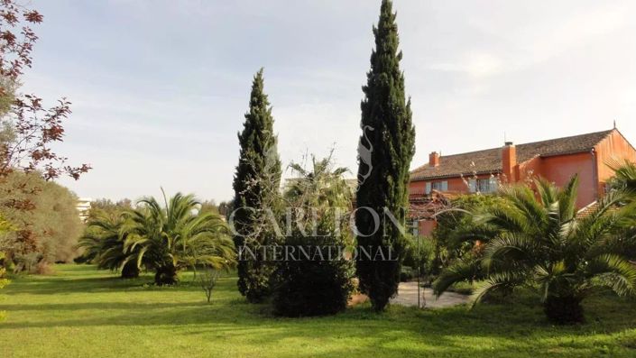 Image No.1-Maison de 8 chambres à vendre à Antibes