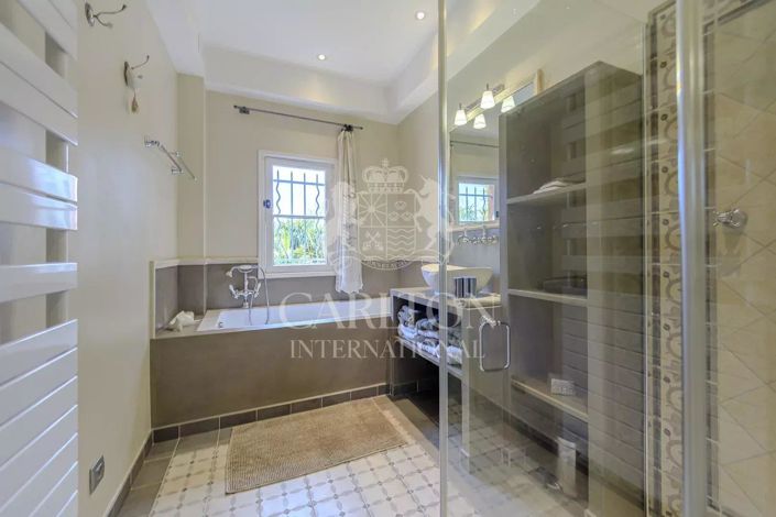 Image No.10-Maison de 8 chambres à vendre à Antibes