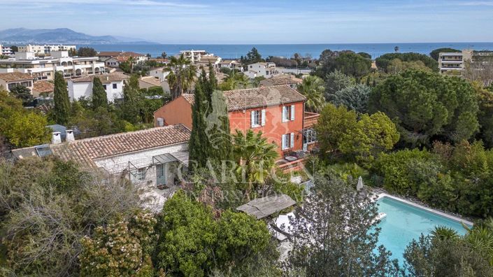 Image No.2-Maison de 8 chambres à vendre à Antibes
