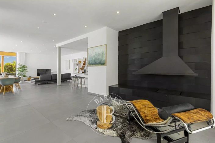 Image No.7-4 Bed House for sale