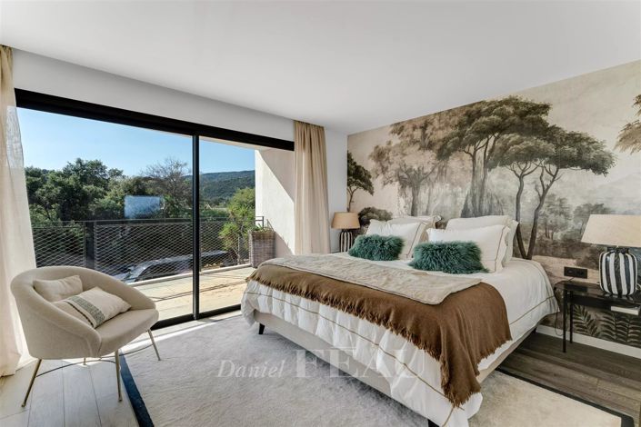 Image No.9-4 Bed Apartment for sale