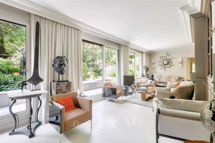 Image No.1-3 Bed Apartment for sale