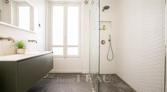 Image No.12-Appartement de 5 chambres à vendre à Paris