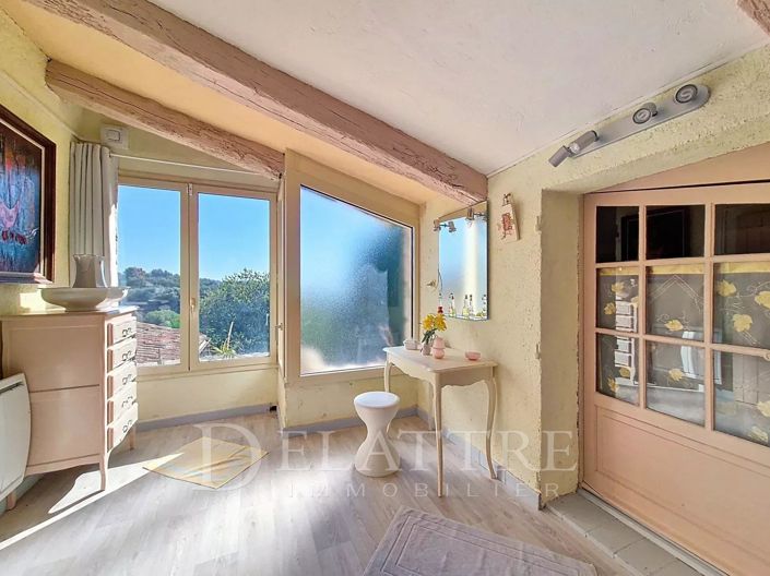 Image No.10-5 Bed House for sale